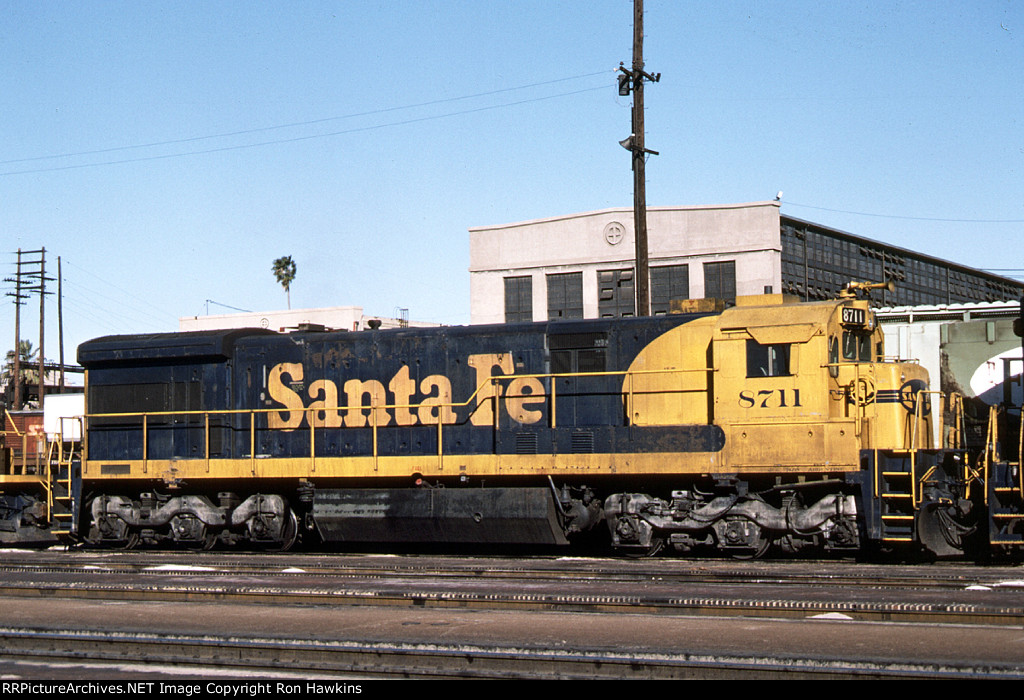 ATSF 8711